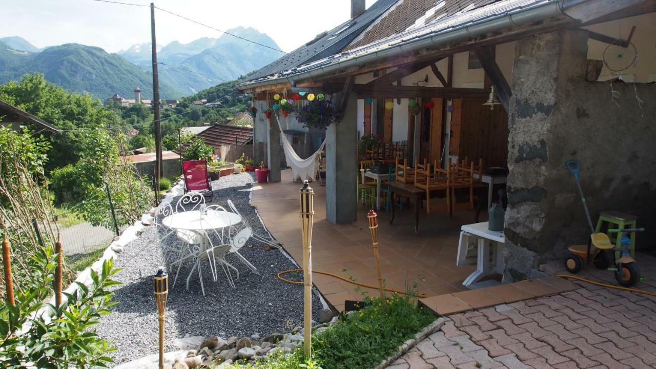 Yourtes Olachat Proche Annecy Faverges Luaran gambar